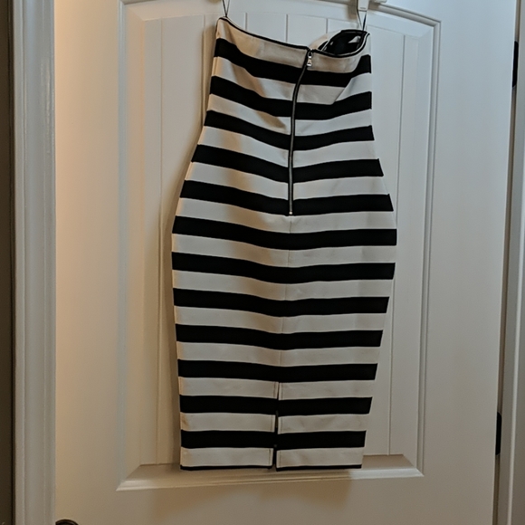 Express Strapless Tube Dress - Picture 3 of 3